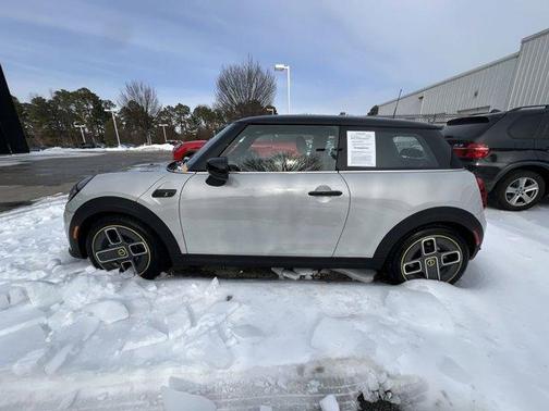 2022 MINI SE Hardtop Cooper