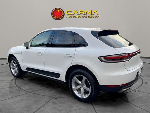 2020 Porsche Macan Sport Utility 4D