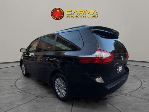 2017 Toyota Sienna XLE Premium