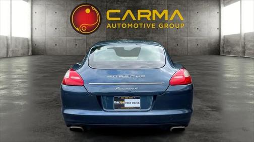 2011 Porsche Panamera 4
