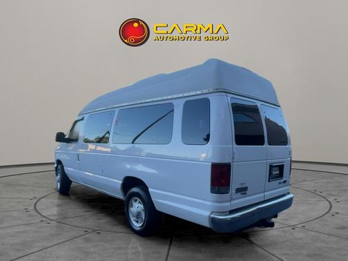 2009 Ford E350 Super Duty XL Wagon