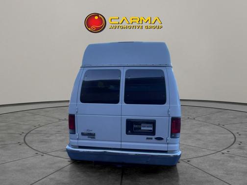 2009 Ford E350 Super Duty XL Wagon