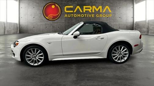 2017 FIAT 124 Spider Base