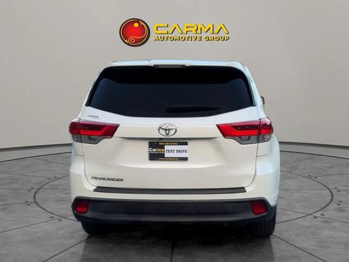 2019 Toyota Highlander LE I4