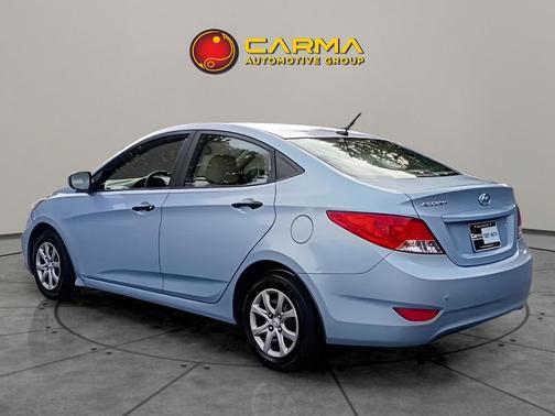 2012 Hyundai Accent SE