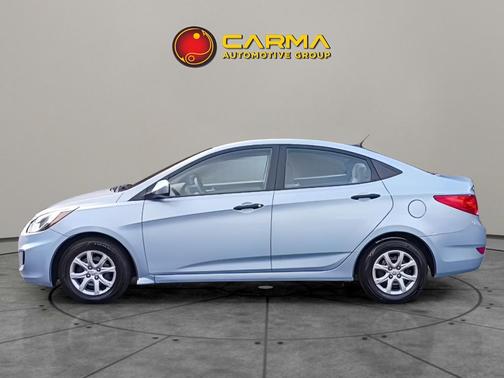 2012 Hyundai Accent SE