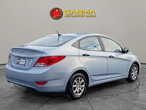2012 Hyundai Accent SE