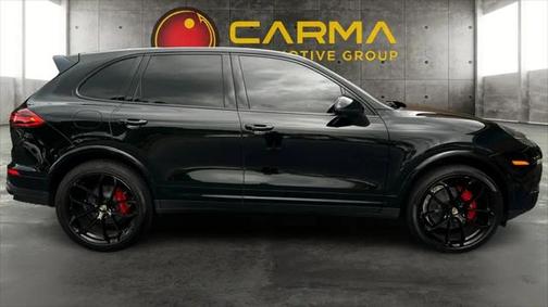 2017 Porsche Cayenne Platinum Edition
