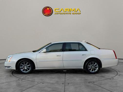 2011 Cadillac DTS Luxury Collection