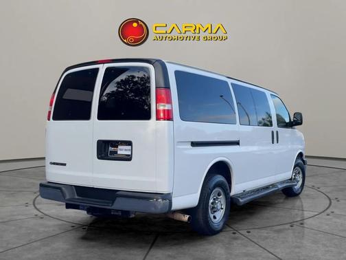 2017 Chevrolet Express 3500 LT