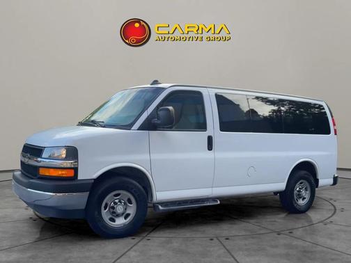 2017 Chevrolet Express 3500 LT