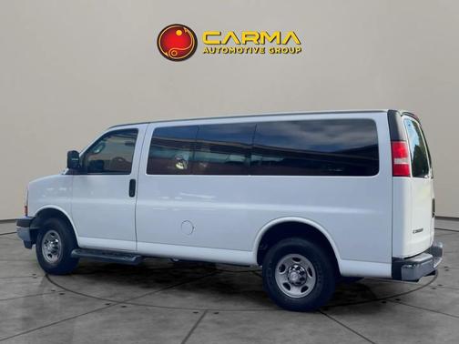 2017 Chevrolet Express 3500 LT