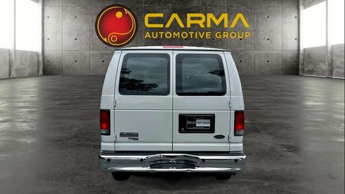 2013 Ford E350 Super Duty XLT