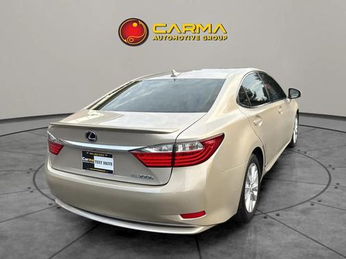 2014 Lexus ES 300h Base