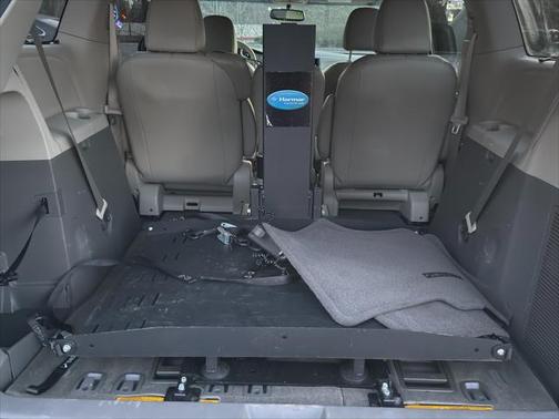 2014 Toyota Sienna XLE