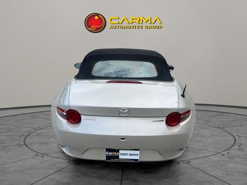 2022 Mazda MX-5 Miata Sport