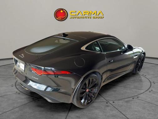 2019 Jaguar F-TYPE P300