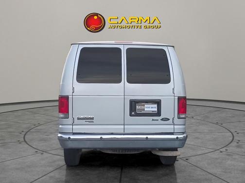 2014 Ford E350 Super Duty XLT