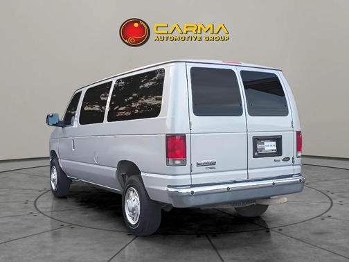 2014 Ford E350 Super Duty XLT