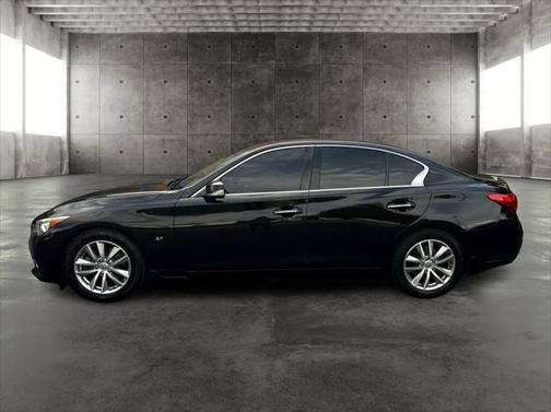 2015 INFINITI Q50 Premium