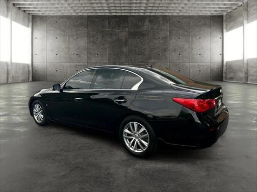 2015 INFINITI Q50 Premium