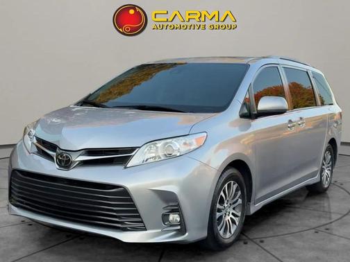 2018 Toyota Sienna XLE