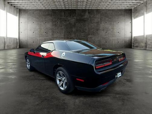 2015 Dodge Challenger SXT