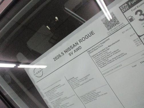 Everest White Pearl Tricoat 2026 Nissan Rogue SV