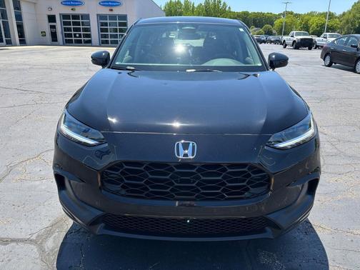 Crystal Black Pearl 2024 Honda HR-V LX