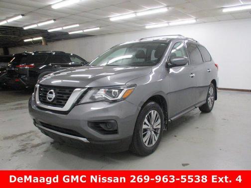 2019 Nissan Pathfinder S