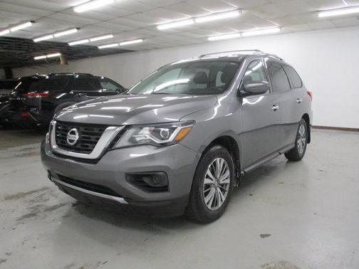 2019 Nissan Pathfinder S