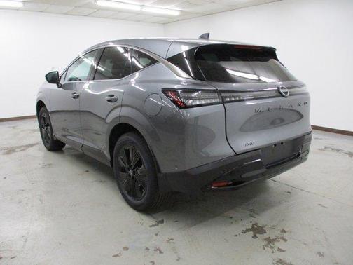 Gun Metallic 2025 Nissan Murano SV
