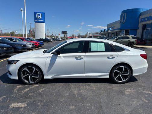 Platinum White Pearl 2022 Honda Accord Sport 1.5T