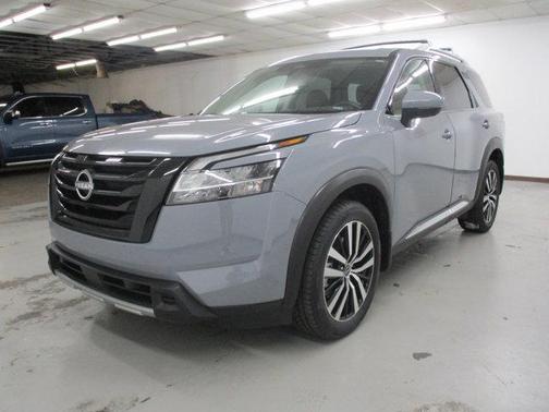 2024 Nissan Pathfinder Platinum 4WD