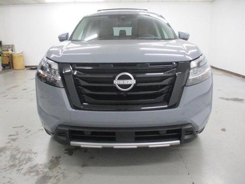 2024 Nissan Pathfinder Platinum 4WD