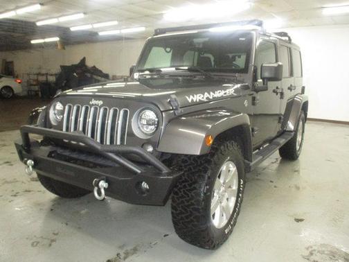 Granite Crystal Metallic Clearcoat 2018 Jeep Wrangler JK Unlimited Sahara