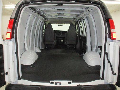 2025 GMC Savana 3500 RWD 3500 Regular Wheelbase Work Van