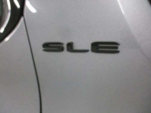 Sterling Metallic 2023 GMC Acadia FWD SLE