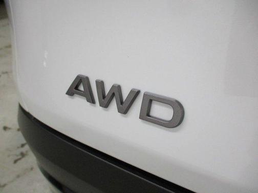 Everest White Pearl Tricoat 2025 Nissan Murano SV