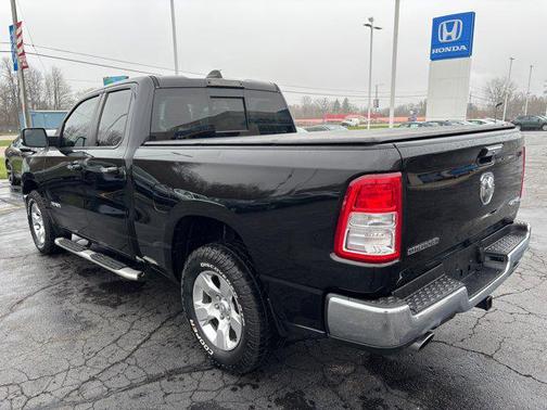 Diamond Black Crystal Pearlcoat 2020 RAM 1500 Big Horn/Lone Star