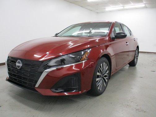 Scarlet Ember 2025 Nissan Altima SV FWD