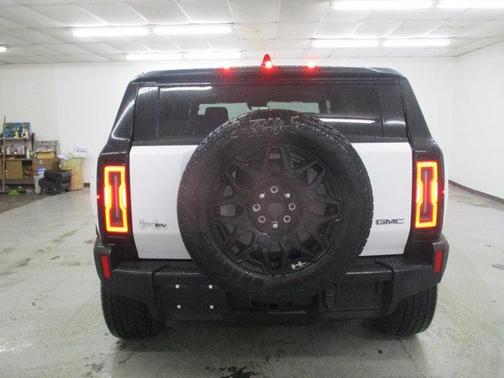2025 GMC HUMMER EV SUV 2X