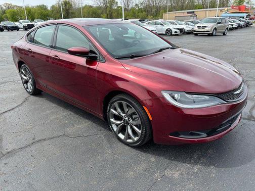 Velvet Red Pearlcoat 2016 Chrysler 200 S