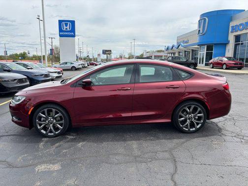 Velvet Red Pearlcoat 2016 Chrysler 200 S
