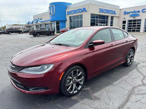 Velvet Red Pearlcoat 2016 Chrysler 200 S
