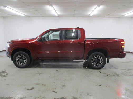 2025 Nissan Frontier SL