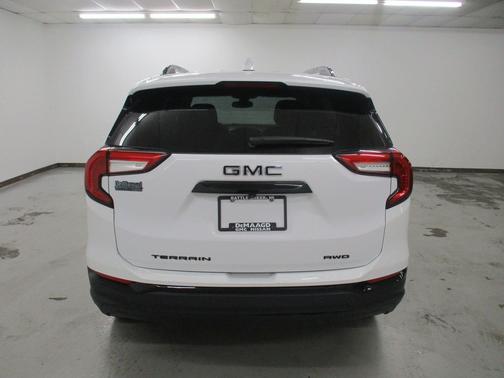 Summit White 2023 GMC Terrain SLE