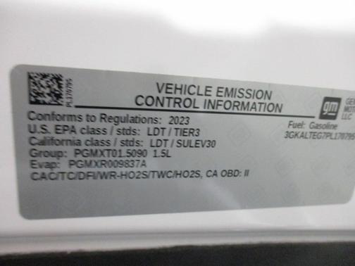 Summit White 2023 GMC Terrain SLE