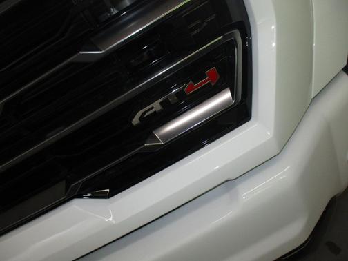 Summit White 2026 GMC Sierra 2500 AT4