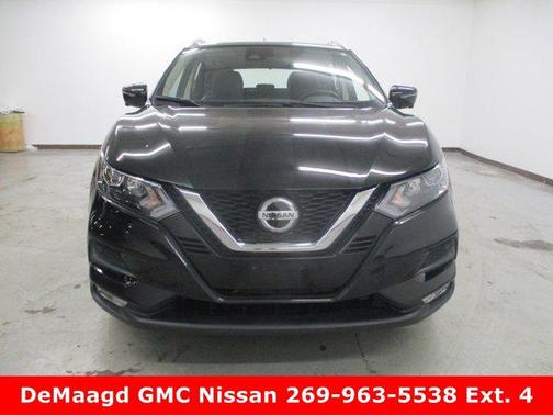 2020 Nissan Rogue Sport SV